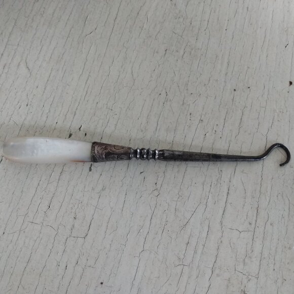 Vintage Victorian Button Hook MOP Mother of Pearl Handle Antique Shoes Boots - Picture 3 of 13